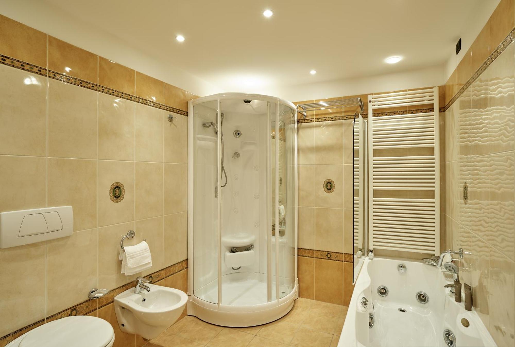 Meditur Hotel Bologna ออสซาโน เดลล์ เอมิเลีย ภายนอก รูปภาพ